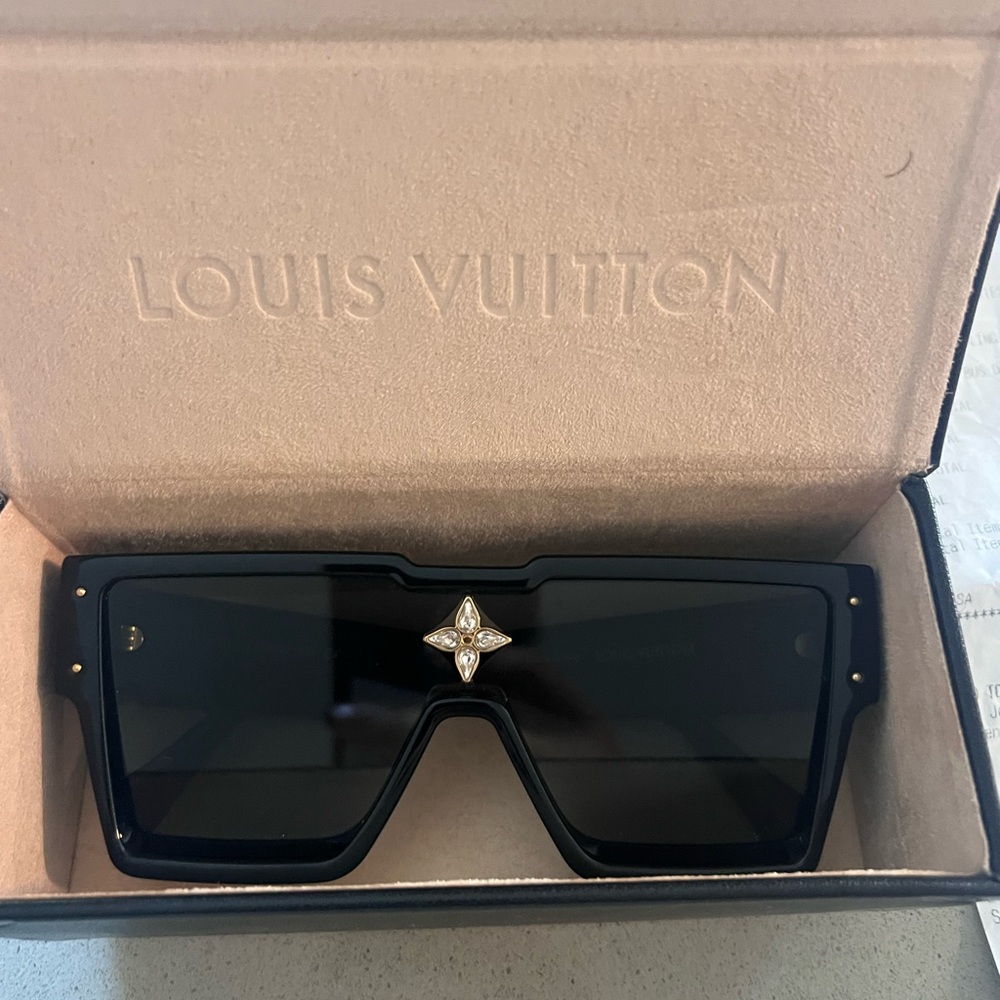 Louis Vuitton Cyclone
